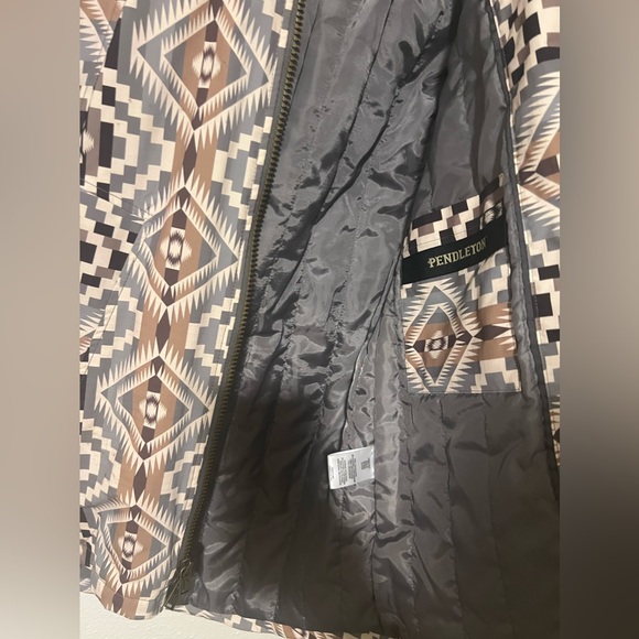 Pendleton coat - Picture 5 of 5